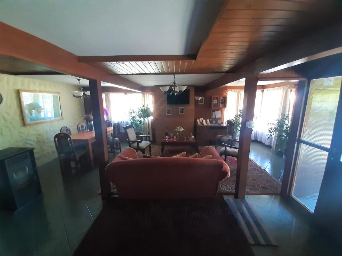 Hostal Victor Pucón Buitenkant foto